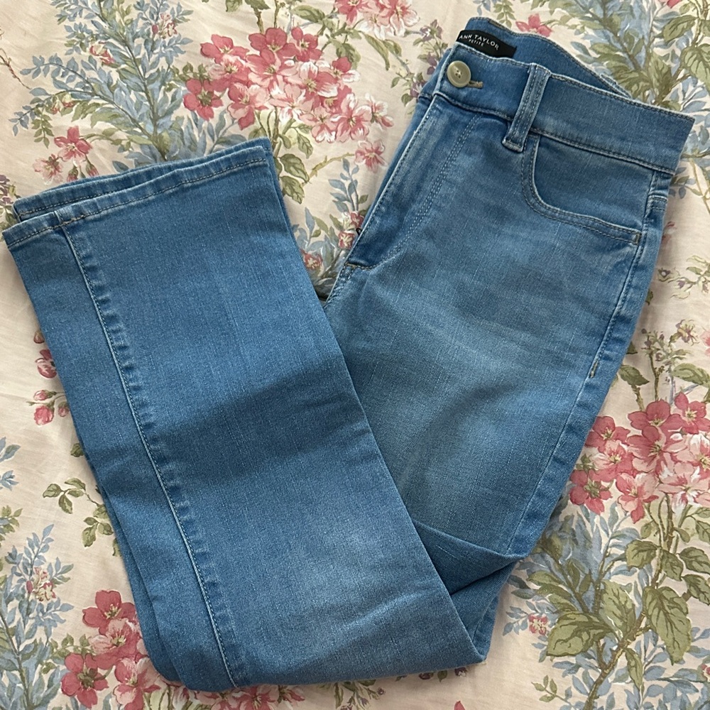 Ann Taylor Kick Crop Modern Fit Jeans